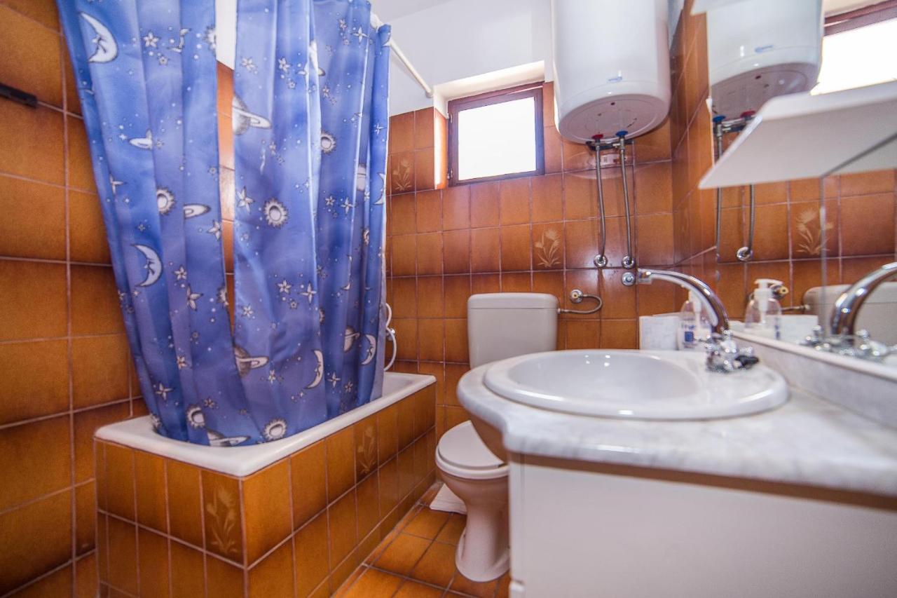 Apartments And Rooms Drpic Splitska Luaran gambar