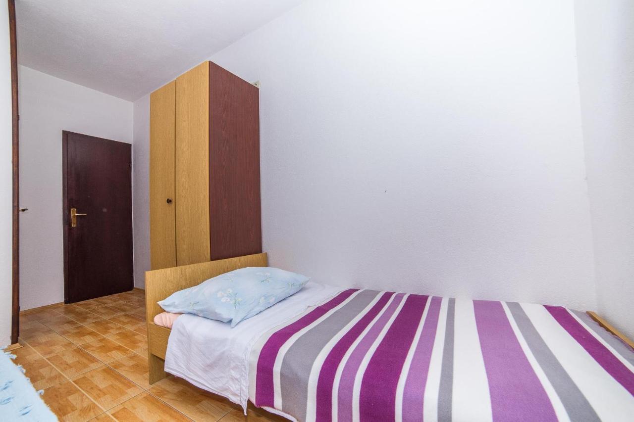 Apartments And Rooms Drpic Splitska Luaran gambar