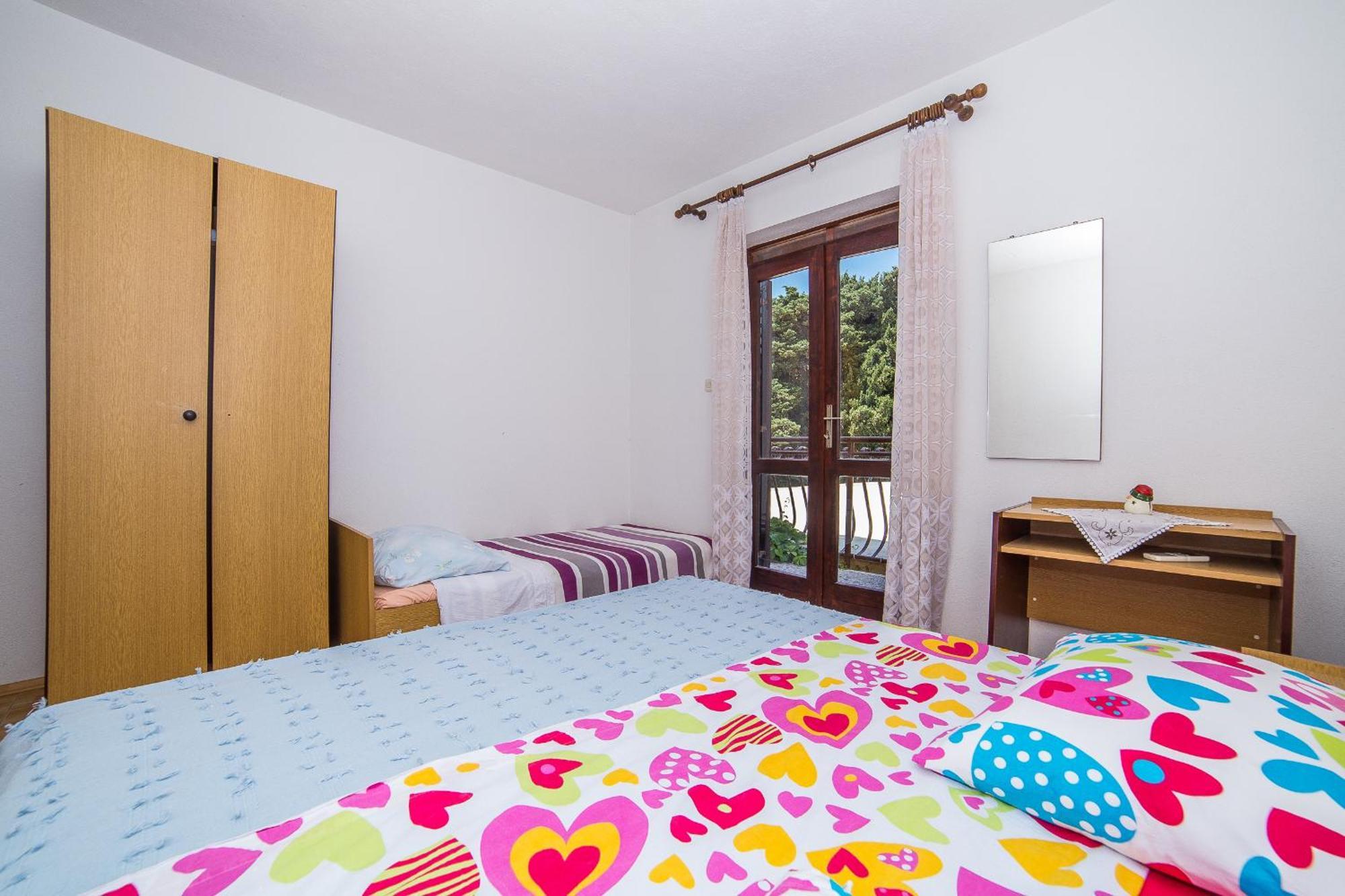 Apartments And Rooms Drpic Splitska Luaran gambar